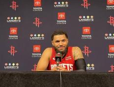 火箭调整阵容：两位老将回归出战！