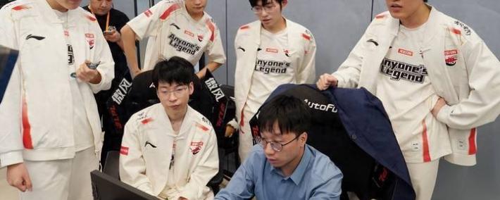 LOL最强全华班成为笑话！国一中被对位MVP，对手(shǒu)嘲諷(fěng)：NA＞LPL