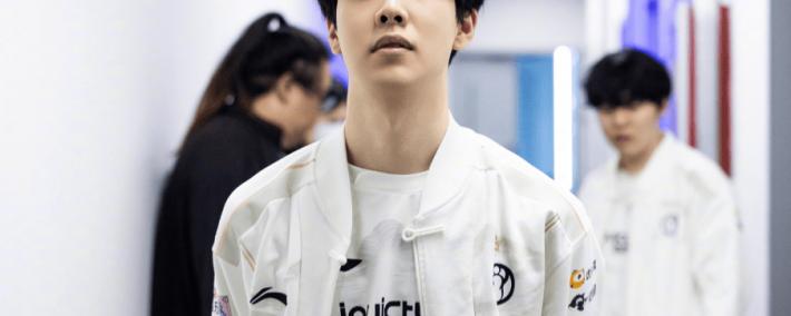 炫神因辱骂theshy，二路解说权限被收回，还被粉丝投诉到全国扫黑办