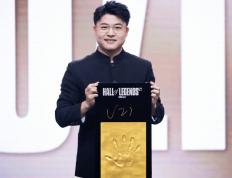 RNG被(bèi)外卖公司收购，Uzi有复出希望，双方早(zǎo)有合作