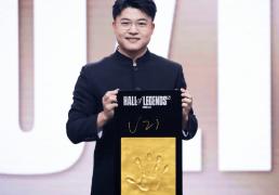 RNG被(bèi)外卖公司收购，Uzi有复出希望，双方早(zǎo)有合作