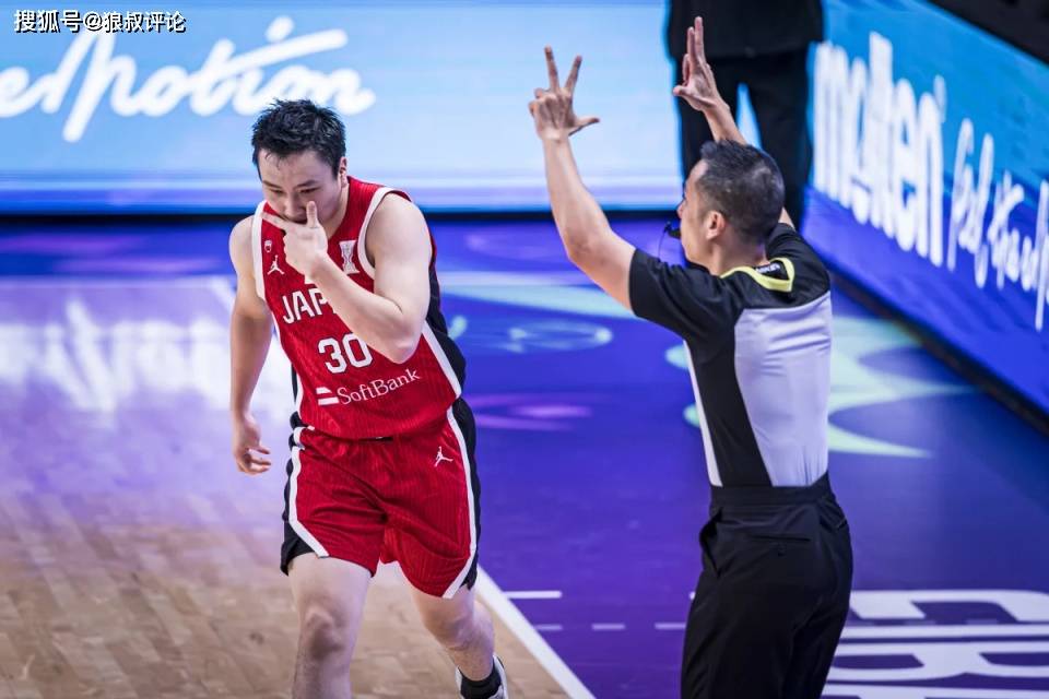 議(yì)起复盘|这一支日本男篮排在实力榜(bǎng)第2是FIBA官方“毒(dú)奶”