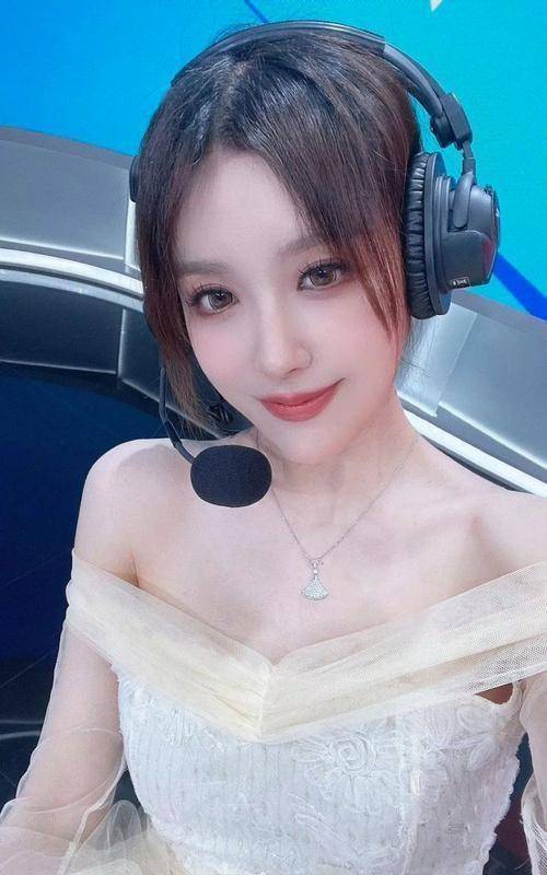 Rita的逆(nì)袭之路!电竞解说到娱乐圈女神,跨界走(zǒu)得飞起!