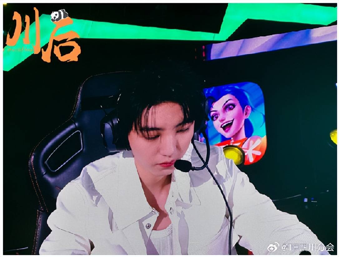 拒绝快闪！明星玩家为何选择在LOL手游定居