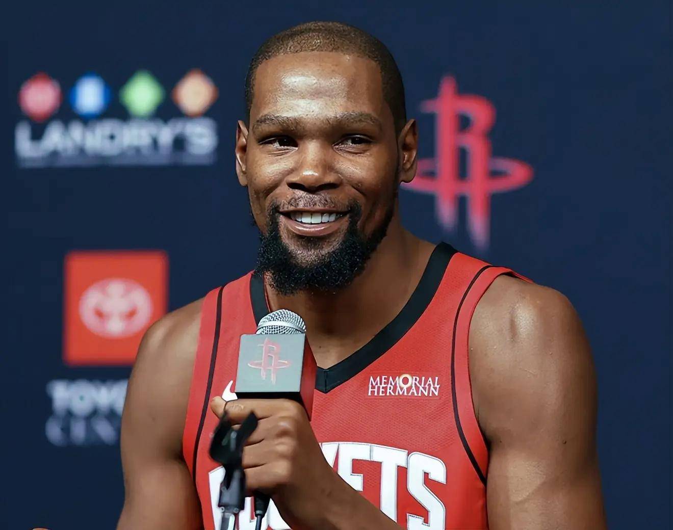 杜兰特降(jiàng)薪加盟火箭,表面血(xuè)虧(kuī)实则天秀?这波操作细思极恐(kǒng)!